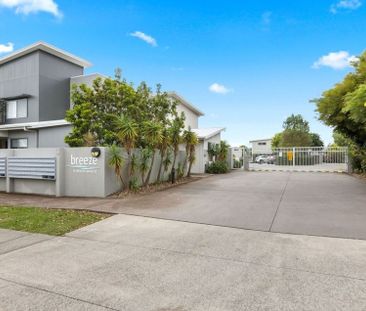 Low Maintenance Townhouse in Brightwater - Photo 6