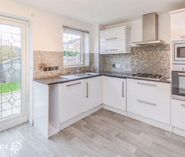 2 bedroom semi-detached house to rent - Photo 2