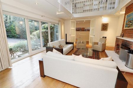 6 bedroom detached house to rent - Photo 5