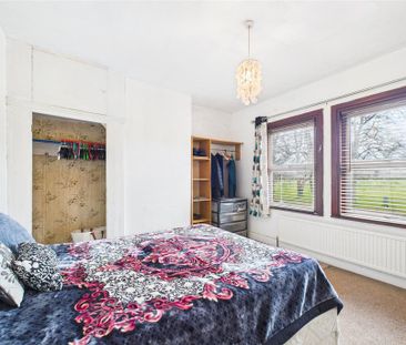 3 bedroom end of terrace house to rent - Photo 4