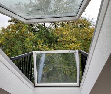 Charmante 2-Zimmer Dachgeschoßwohnung in 45355 Borbeck - Foto 1