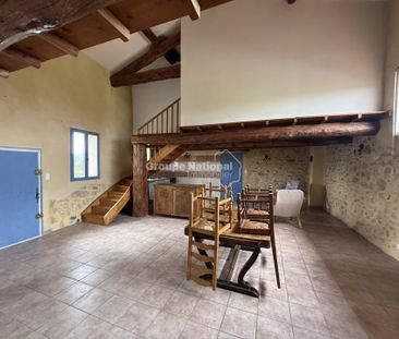 Location Maison 3 pièces 93m² MAZAN 84380 - Photo 1