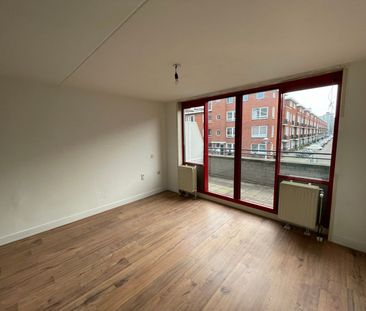 Appartement te huur: Uiterwaardenstraat 510 1079 AZ Amsterdam - Photo 2