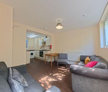 5 bedroom terraced house to rent - Photo 1