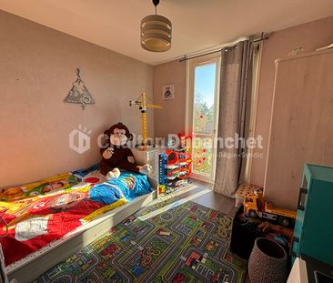 Location Appartement 4 pièces 91m² - Photo 4