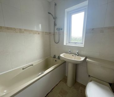 2 bedroom semi-detached house to rent - Photo 2