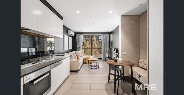 Live in the heart of South Yarra - Photo 1