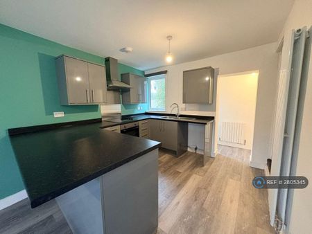 2 bedroom end of terrace house to rent - Photo 5