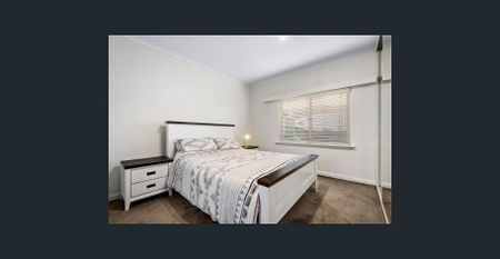 Bayside Apartment Living in a Prime Location - Photo 4