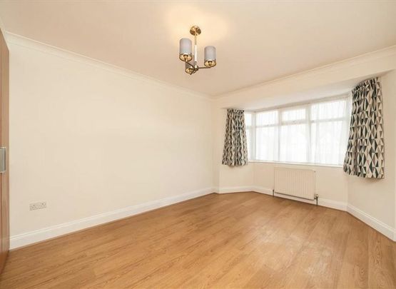 Cheviot Gardens - Photo 1