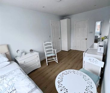1 bedroom property to rent Fairhaven Avenue, West Mersea, CO5 - Photo 5
