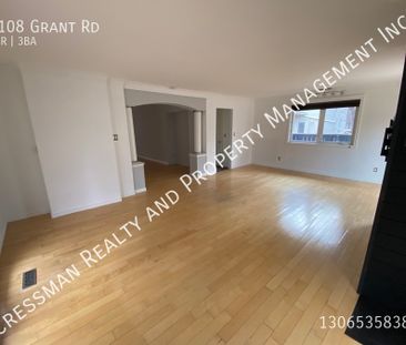 4 Bed, 2.5 Bath FULL HOUSE W/ Garage in Whitmore Park - Photo 6