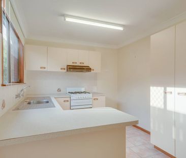 Two Bedroom Unit in Fantastic Location - Photo 4