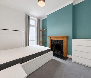 House share to rent - Photo 2