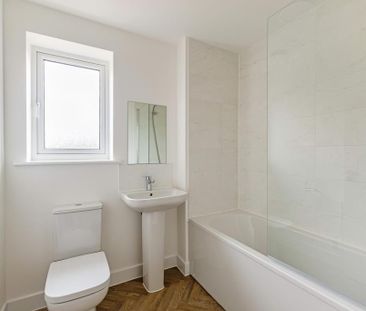 3 bedroom semi-detached house to rent - Photo 5