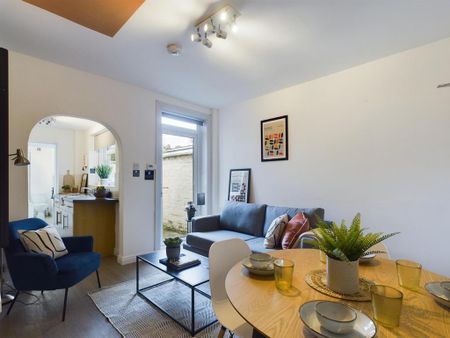 4 bedroom house to rent - Photo 3