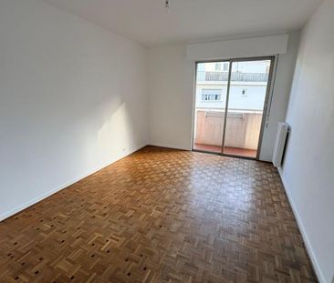 Location Appartement 3 pièces 71m² NICE 06000 - Photo 4