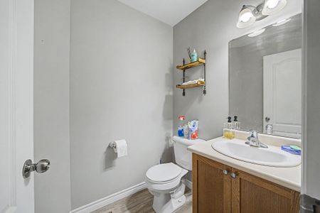 For Lease - 717 Crawford Crescent, Woodstock, Ontario - Photo 4