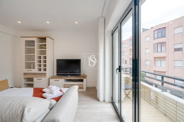 Flat T1 - Photo 1