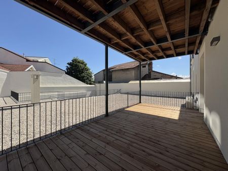 APPARTEMENT T4 A LOUER A ROANNE - HYPER CENTRE - Photo 3