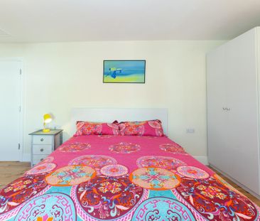 2 bedroom apartment to rent - Photo 2