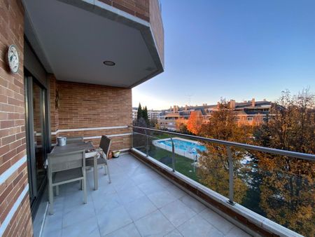 3 room luxury Flat for rent in Majadahonda, Spain - Photo 5