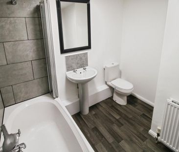 2 bedroom apartment to rent - Photo 6