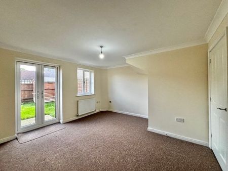 Blackthorn Close, Red Lodge IP28 - Photo 3