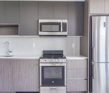 801 The Queensway #720 - Photo 1