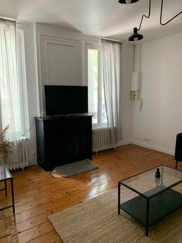 Location Appartement 2 pièces 56m² ST ANDRE DE CUBZAC 33240 - Photo 2