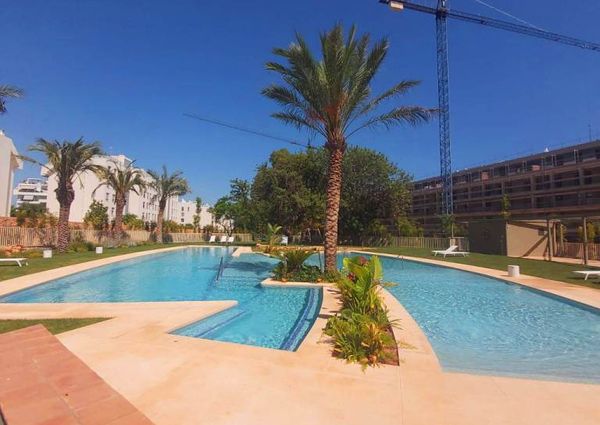 For rent long term NEW and MODERN apartment with 2 bedrooms in Denia