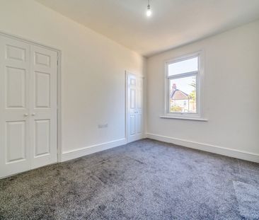 Caithness Road, Mitcham, Surrey, CR4 - Photo 6