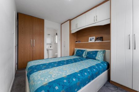 4 Bed Detached House, Whitstable Place, CR0 - Photo 2