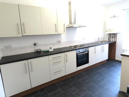 2 bedroom apartment to rent - Photo 5