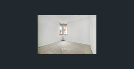 Luxuriously appointed and in the Zone! - Photo 2