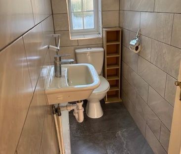 3 bedroom apartment to rent - Photo 5