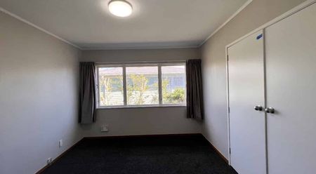 3 Bedroom in Ideal Location - Photo 3