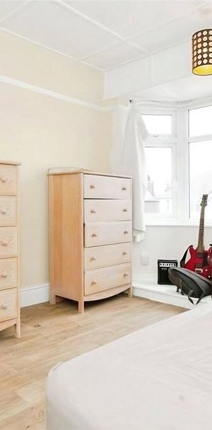 House share to rent - Photo 1