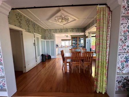 Step inside this beautifully presented 1930s three-bedroom, one-bathroom home, full of character and warmth. - Photo 5