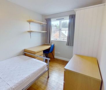 6 bedroom house to rent - Photo 3