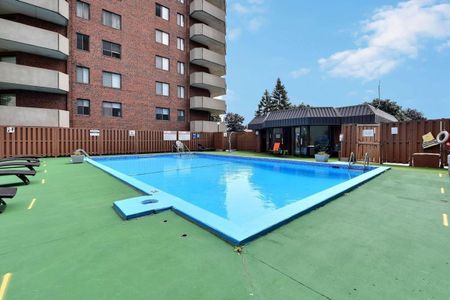 Condo for rent, Côte-Saint-Luc - Photo 2