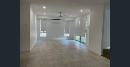NEAR NEW 4 BEDROOM HOME FOR RENT WITH SEPARATE CARPETED LOUNGE ROOM! - Photo 2