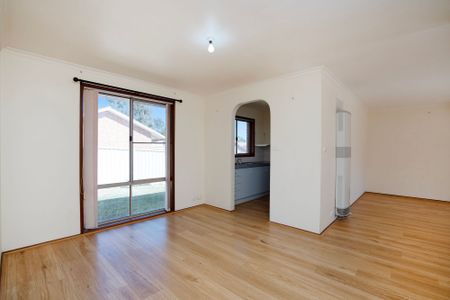 4/10 Wilson Crescent, Banks - Photo 3