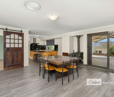 BEAUTIFUL FAMILY HOME - Photo 3