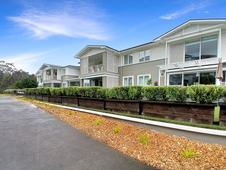 Stunning Orewa Apartment - Photo 2