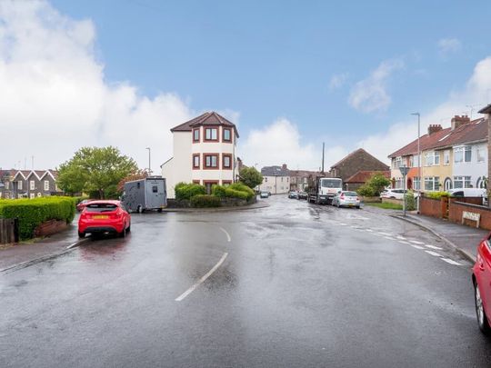 Gloucester Road, Staple Hill - Photo 1