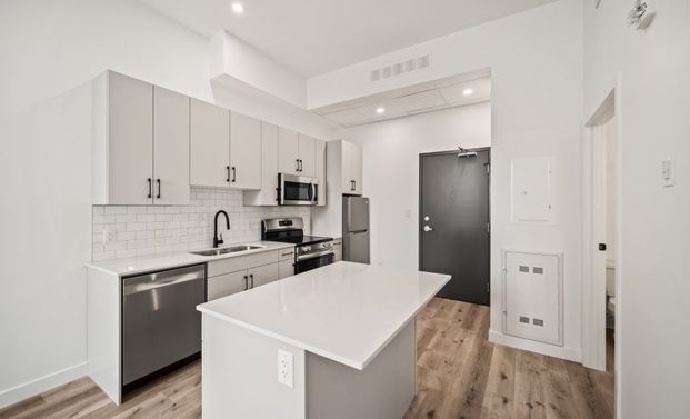 171 Donald – The Lowry, Winnipeg, MB - Photo 1