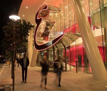 South Brisbane - Photo 1