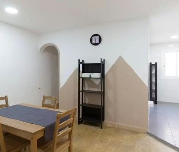 Carrer de la Lluna, Barcelona, Catalonia 08001 - Photo 2