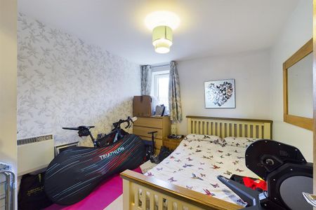 2 bedroom apartment to rent - Photo 5